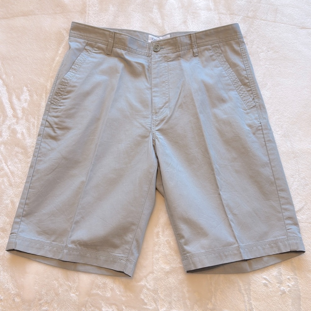 Calvin Klein Men’s Flat Front Gray Shorts